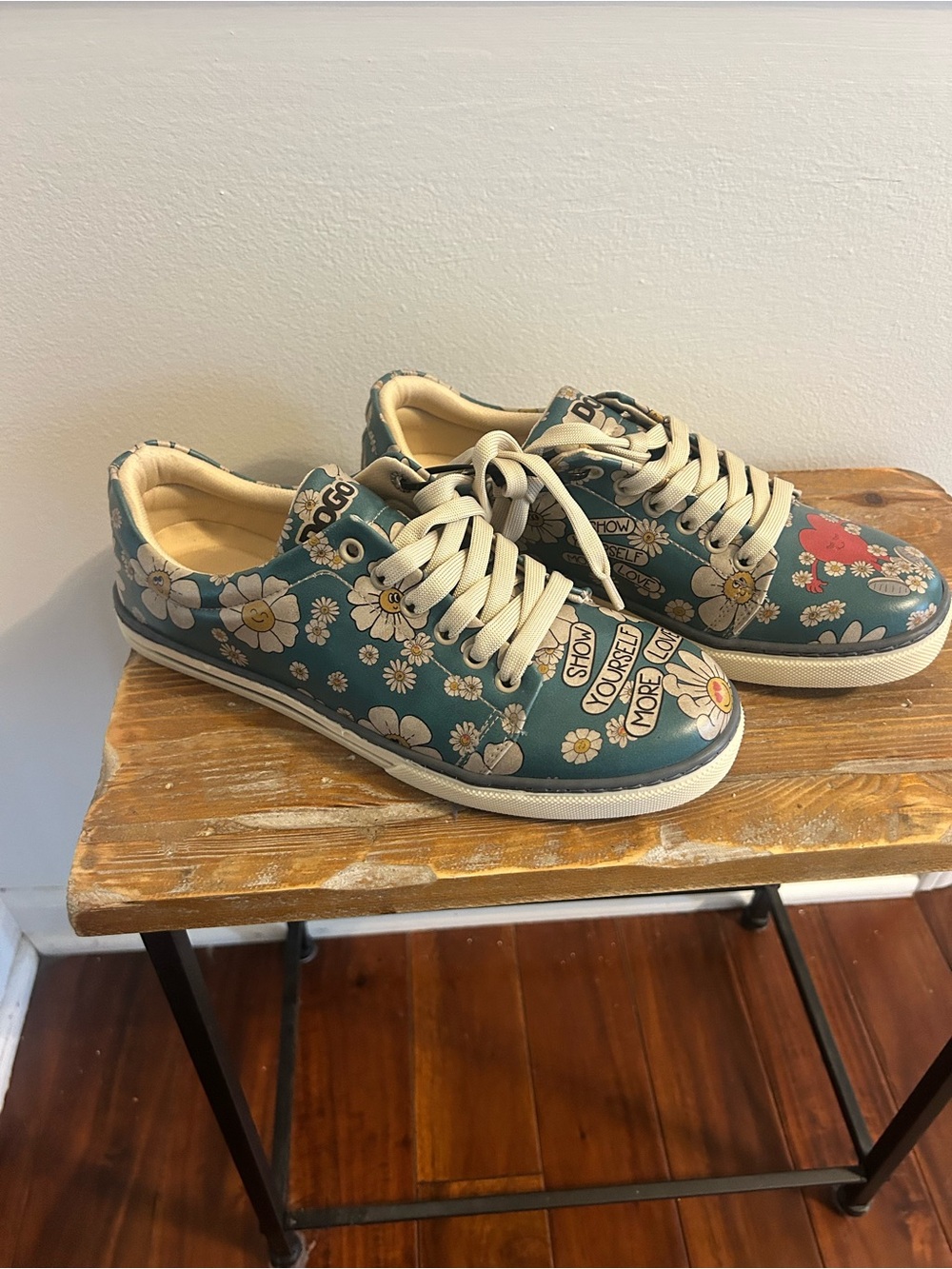 DOGO Show Yourself More Love Canvas Floral Lace-Up Sneakers Blue EU 40 US 9